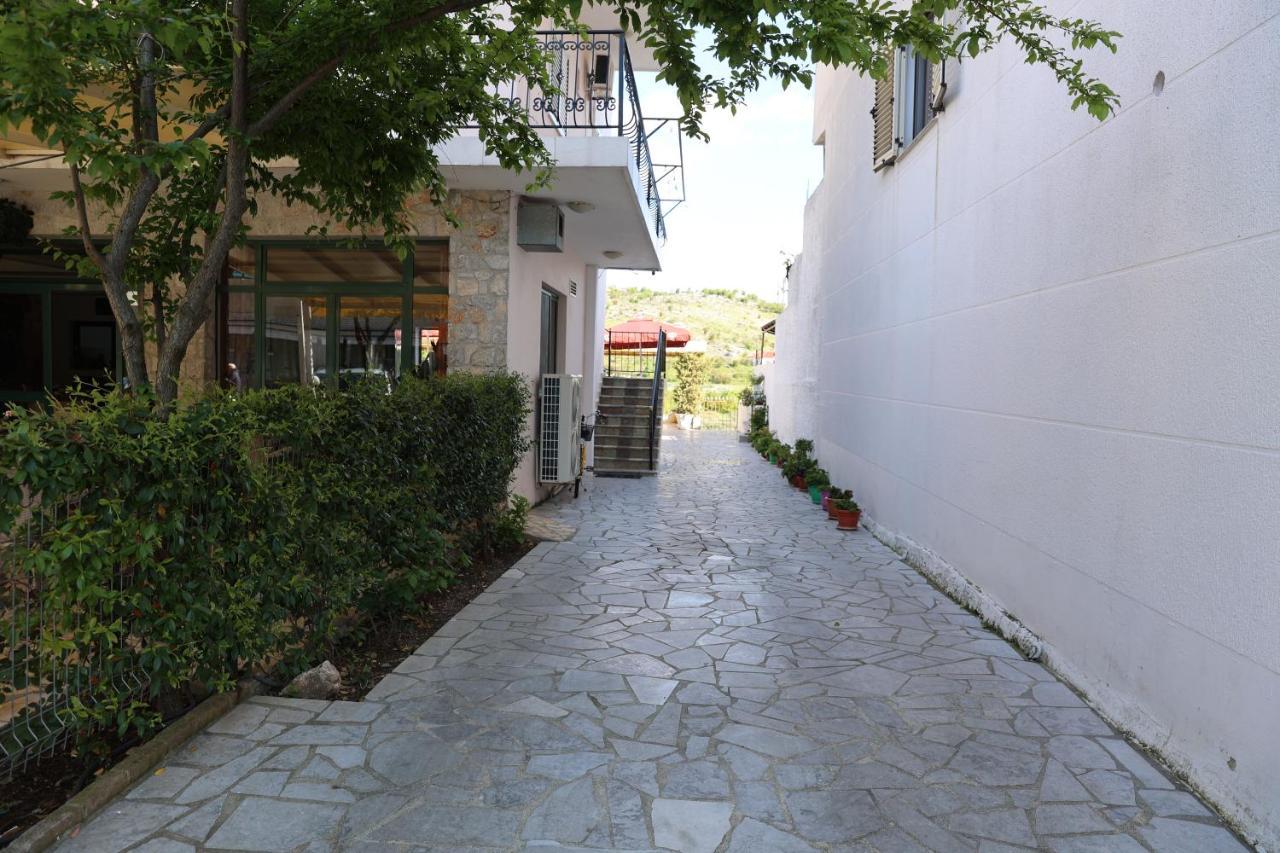 Hotel Kalaja Boks Exterior photo